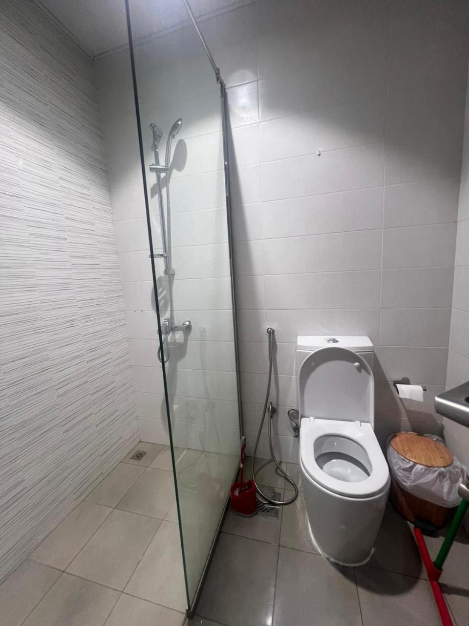 Downtown Holiday'S - 1 Min To Dubai Mall & Burj Khalifa Hostel ภายนอก รูปภาพ